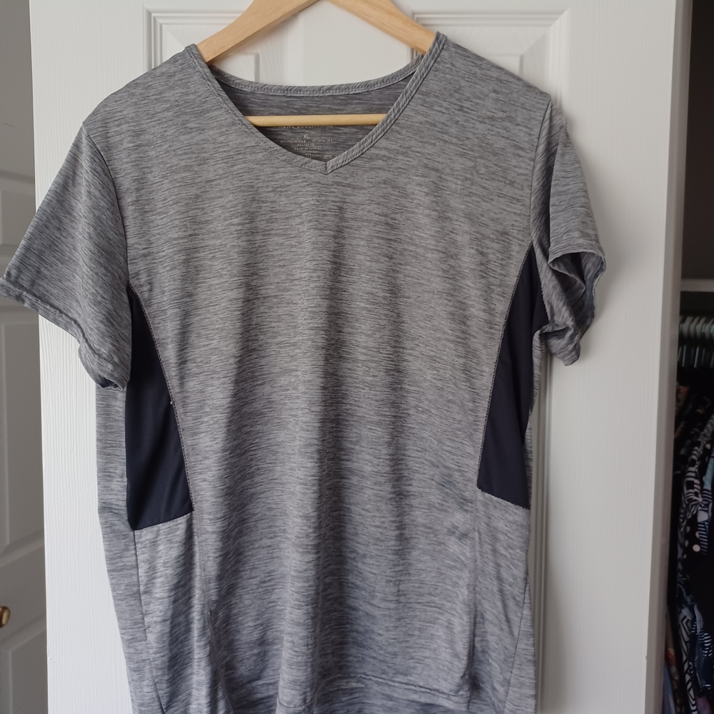 Ladies Short Sleeve V-Neck Athletic Tee in Heather Gray & Black (Size XL)